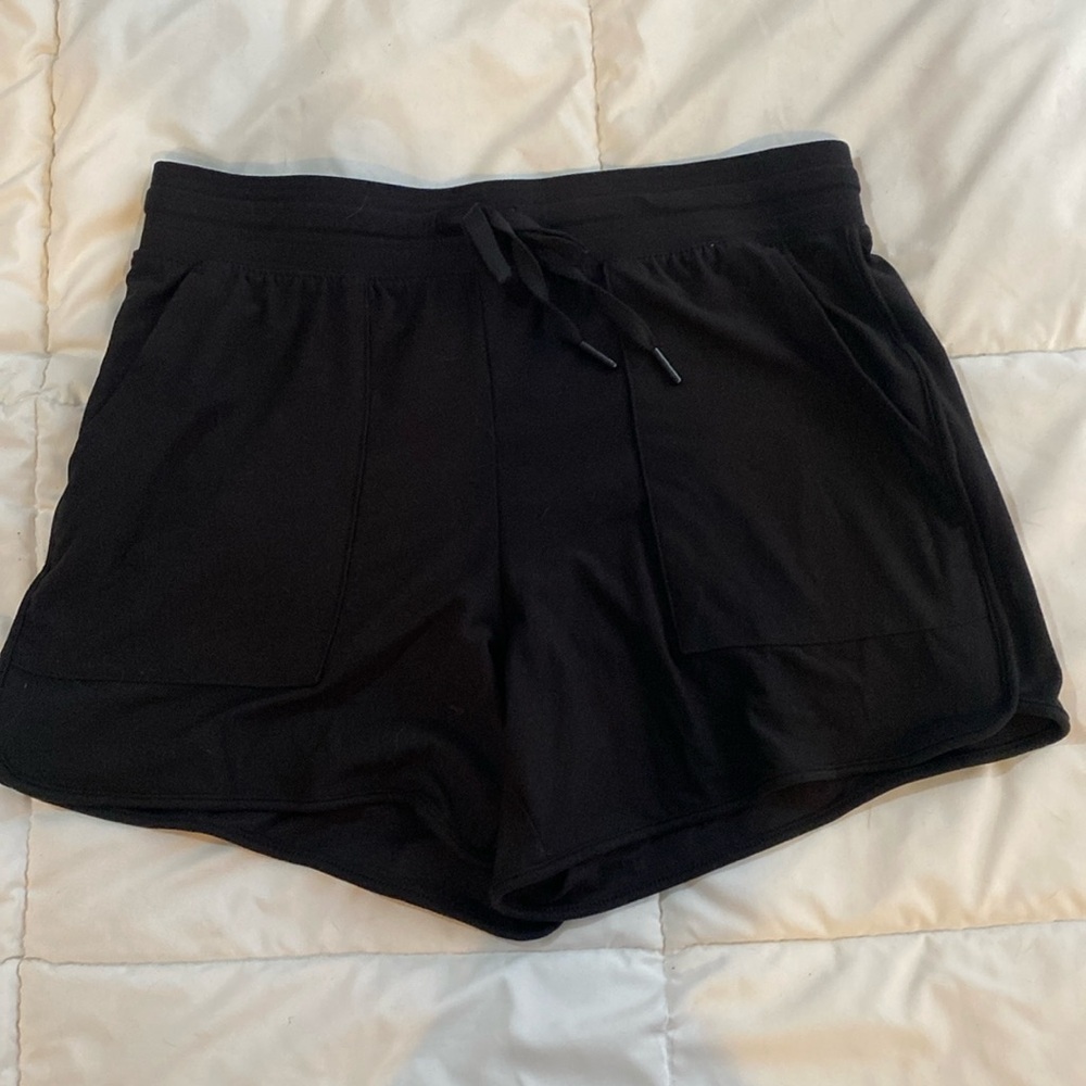 Danskin Reverie shorts - Size SM stretch wicking moisture control. Super soft.